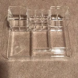 Makeup organizer